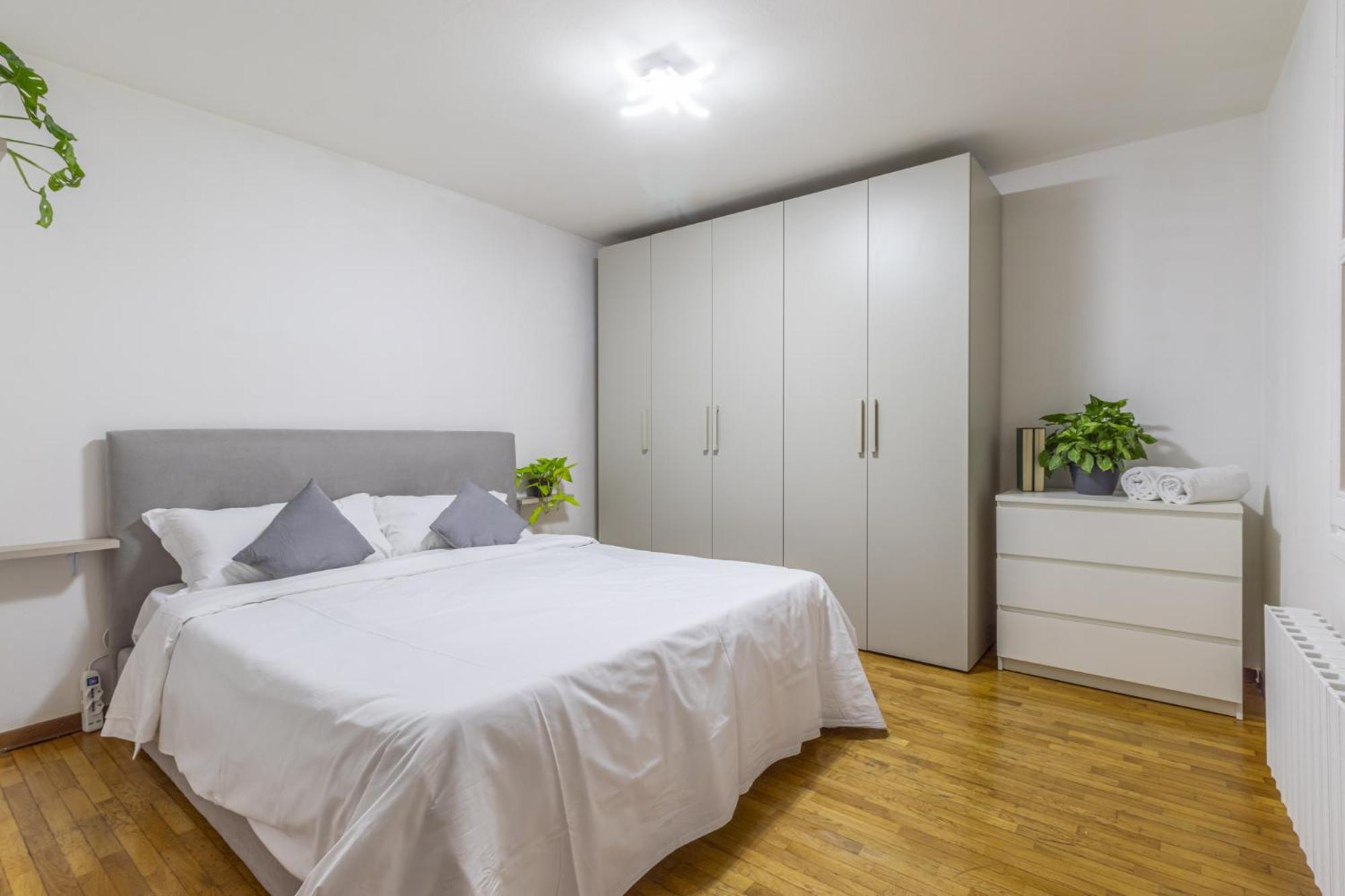 Ottonelli Street Stay- Wifi Fibra Free Tra Storchi & Centro Storico * Modena